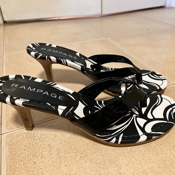 Rampage Shoes - Rampage Thong Heel Sandal - Black and White - 8.5